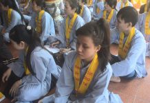 Bảy Bông Sen Duyên Kiếp – Thích Thiện Tuệ bay bong sen duyen kiep thich th