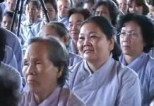 Phước Và Tổn Phước Khi Đến Chùa – Thích Trí Huệ phuoc va ton phuoc khi den chua