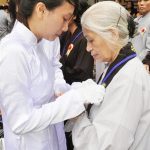 Cha mẹ trong nhà như Phật ở đời Cha mẹ trong nhà như Phật ở đời