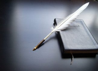 Chuyện cây bút Chuyện cây bút