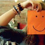 Hãy cho nhau nụ cười Hãy cho nhau nụ cười