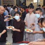 Khi làm công quả, chấp tác Phật sự chúng ta có tu hay không? Khi làm công quả, chấp tác Phật sự chúng ta có tu hay không?
