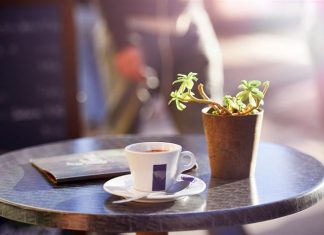 Ngó trời phiếm luận khôn cùng Ngó trời phiếm luận khôn cùng
