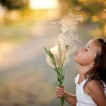 Vừa nhắm mắt vừa mở cửa sổ Vừa nhắm mắt vừa mở cửa sổ