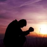 Vượt qua nỗi cô đơn Vượt qua nỗi cô đơn