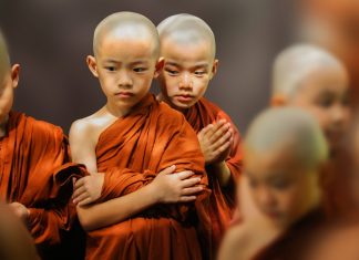 Chớ để thời gian qua suông Chớ để thời gian qua suông