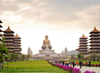 Du Lịch Đài Loan Nhất Định Không Được Bỏ Qua 3 Ngôi Chùa Này Du Lịch Đài Loan Nhất Định Không Được Bỏ Qua 3 Ngôi Chùa Này