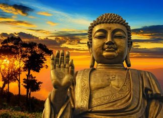 Đức Phật Không Phải Thần Linh Thượng Đế Đức Phật Không Phải Thần Linh Thượng Đế