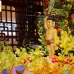 Em đi tắm Phật Em đi tắm Phật