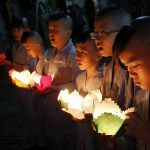 Hãy tạo duyên Phật pháp cho thế hệ trẻ Hãy tạo duyên Phật pháp cho thế hệ trẻ