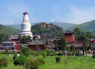 Ngũ Đài Sơn: Một trong “Tứ Đại Danh Sơn” của Phật Giáo Trung Hoa Ngũ Đài Sơn: Một trong "Tứ Đại Danh Sơn" của Phật Giáo Trung Hoa