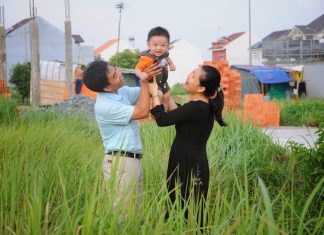 Người con Phật nhìn về gia đình Người con Phật nhìn về gia đình