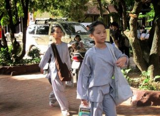Phật Pháp có ích gì cho trẻ con? Phật Pháp có ích gì cho trẻ con?