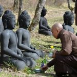 Trái Tim Của Bụt bài 12: Tiếp xúc với sự sống nhiệm mầu Trái Tim Của Bụt - Bài 12 Tiếp xúc với sự sống nhiệm mầu