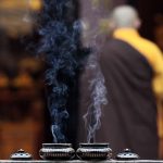 Tu theo giáo lý nhà Phật có phải lánh đời? (*) Tu theo giáo lý nhà Phật có phải lánh đời? (*)