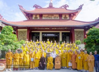 TP. HCM: HT. Thích Huệ Đăng có hai buổi giảng tại tu viện Tường Vân và đoàn Buddha Yoga Việt Nam biểu diễn kỹ năng yoga-15
