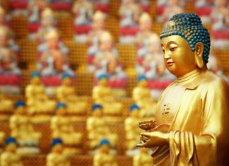 Có Khi Tôi Lén Phật Tìm Về Quá Khứ Co-Khi-Toi-Len-Phat-Tim-Ve-Qua-Khu