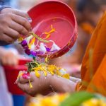 Công Đức Xuất Gia cong duc xuat gia