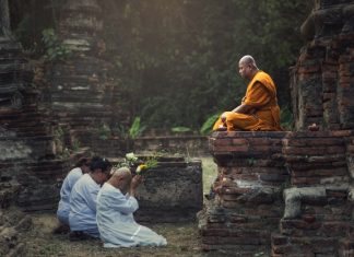 Ðạo Thầy Trò dao thay tro