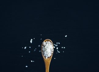 Muối Có Mặn Không? muoi-co-man-khong