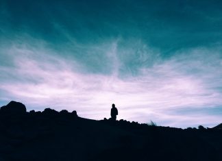 Nghịch cảnh eddi aguirre HEKr CPmV7g unsplash