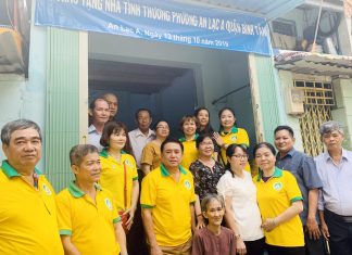 TVTV: Tiếp sức đến trường cho 48 Học sinh –Sinh Viên Xã Tân Nhật & trao tặng nhà tình thương quận Bình Tân tu thien tan kien 24