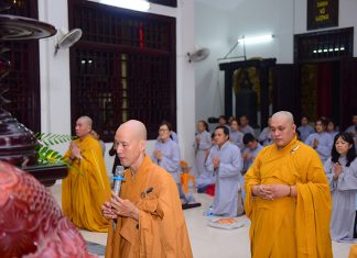 TVTV: Trang nghiêm lễ sám hối thường kỳ. sam hoi 2511 10