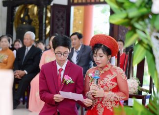 TVTV: Lễ hằng thuận quy y: Minh Quang – Tường Linh hang thuan 1712 17