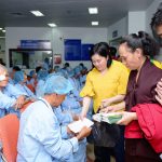 TVTV: Tài trợ 151 ca mổ mắt nhân đạo (14-12-2019) mo mat 1412 17
