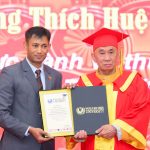 Lễ vinh danh một tu sĩ Phật giáo nhận bằng giáo sư danh dự của trường Đại học Kỷ lục Thế giới (Word Records University) DSC 8171