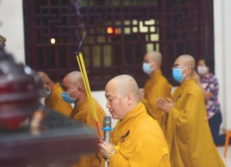 TVTV: Khóa lễ tụng kinh mừng ngày Đức Phật Đản Sanh lần thứ 2644 sam hoi phat dan 2020 26