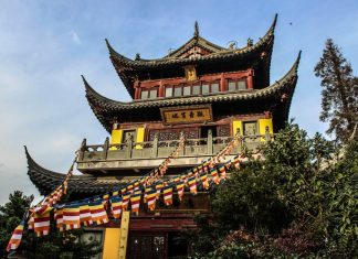 Ngôi chùa cổ còn lại ngoi-chua-co-con-lai