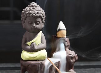Em Bé Gái Chắp Tay Em be chap tay