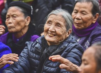 TVTV: Chuyến cứu trợ đồng bào lũ lụt tại Hà Tĩnh ha tinh 6
