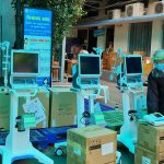 TVTV: Hỗ trợ các trang thiết bị y tế cho các bệnh viện TPHCM với số tiền 2,263,000,000 VND (hai tỷ hai trăm sáu mươi ba triệu đồng). ho tro may tho
