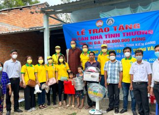 TVTV: Trao tặng 4 căn nhà tình thương và hỗ trợ sửa chữa cây cầu với tổng kinh phí 210 triệu đồng cho Xã Long Thạnh – Huyện Giồng Riềng – Tỉnh Kiên Giang. nha tinh thuong kien giang 2021 26