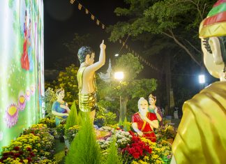 TVTV: Trang trí lễ đài, treo cờ và băng-rôn đón mừng ngày Khánh đản chuan bi phat dan 2022 3 1