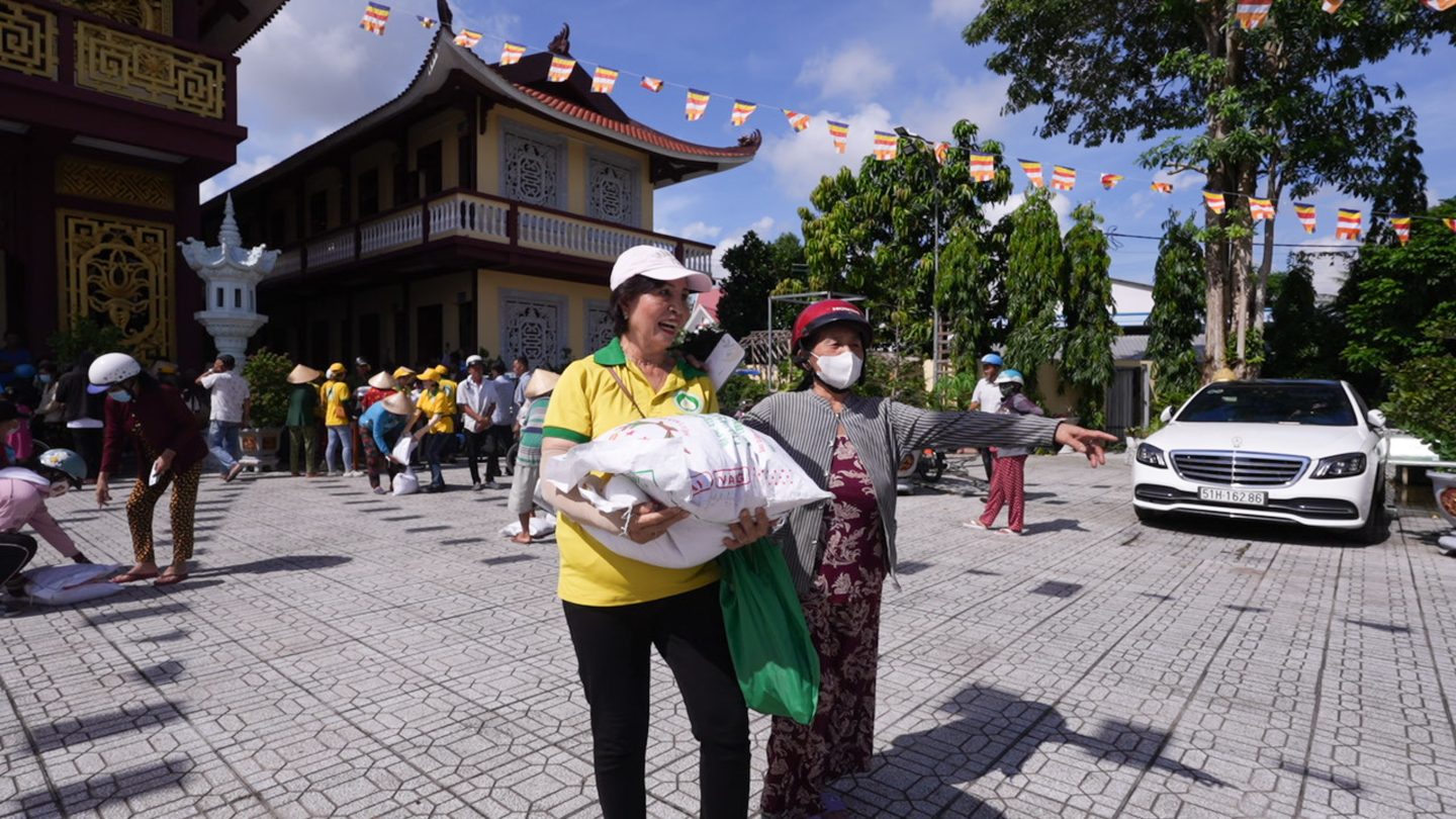 phát quà nhị mỹ (3 of 56)