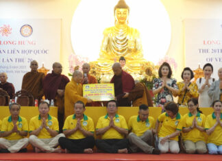 TVTV: Cứu trợ thảm họa động đất tại Miến Điện (Myanmar) Still0508 00004