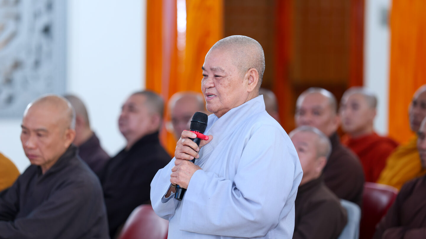 họp gai the BTS 11