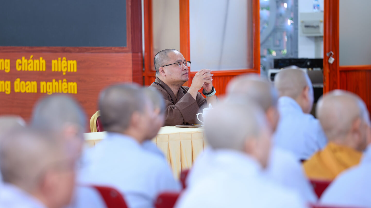 họp gai the BTS 16