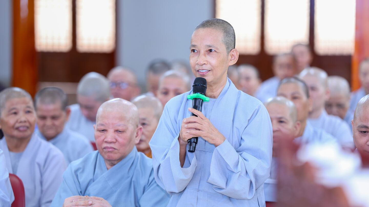 họp gai the BTS 17