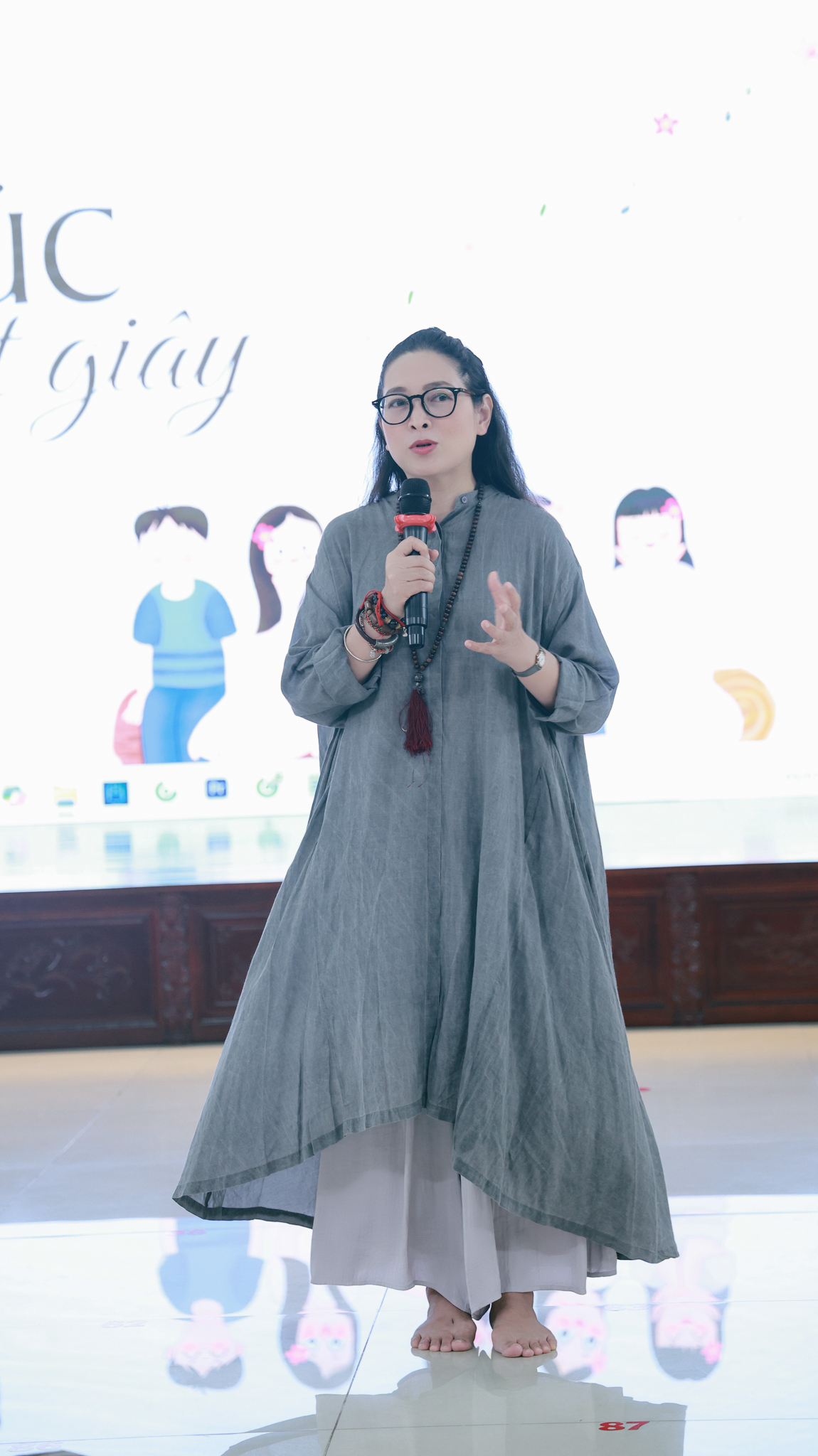 giao luu mc quynh huong 02