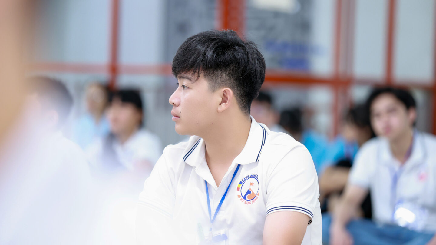 giao luu mc quynh huong 12
