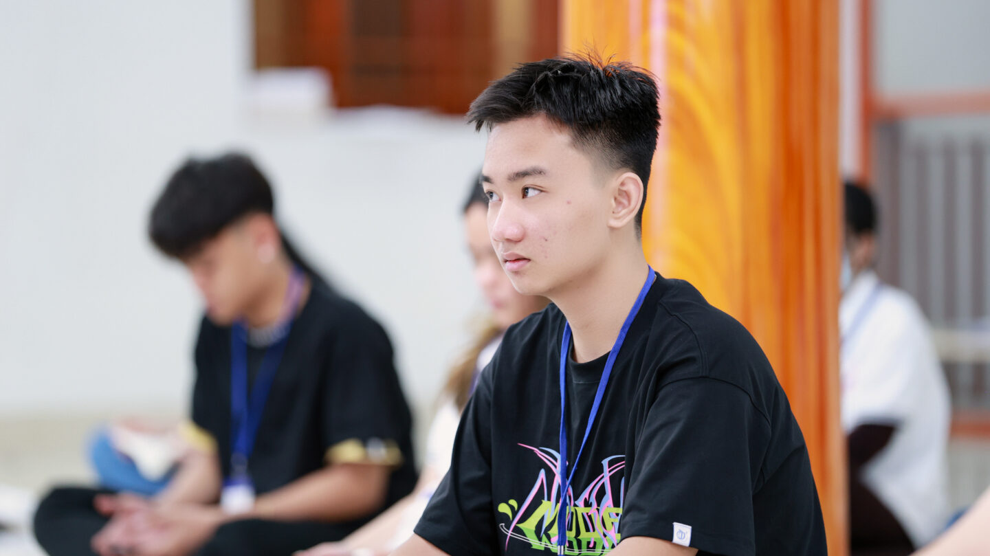 giao luu mc quynh huong 13