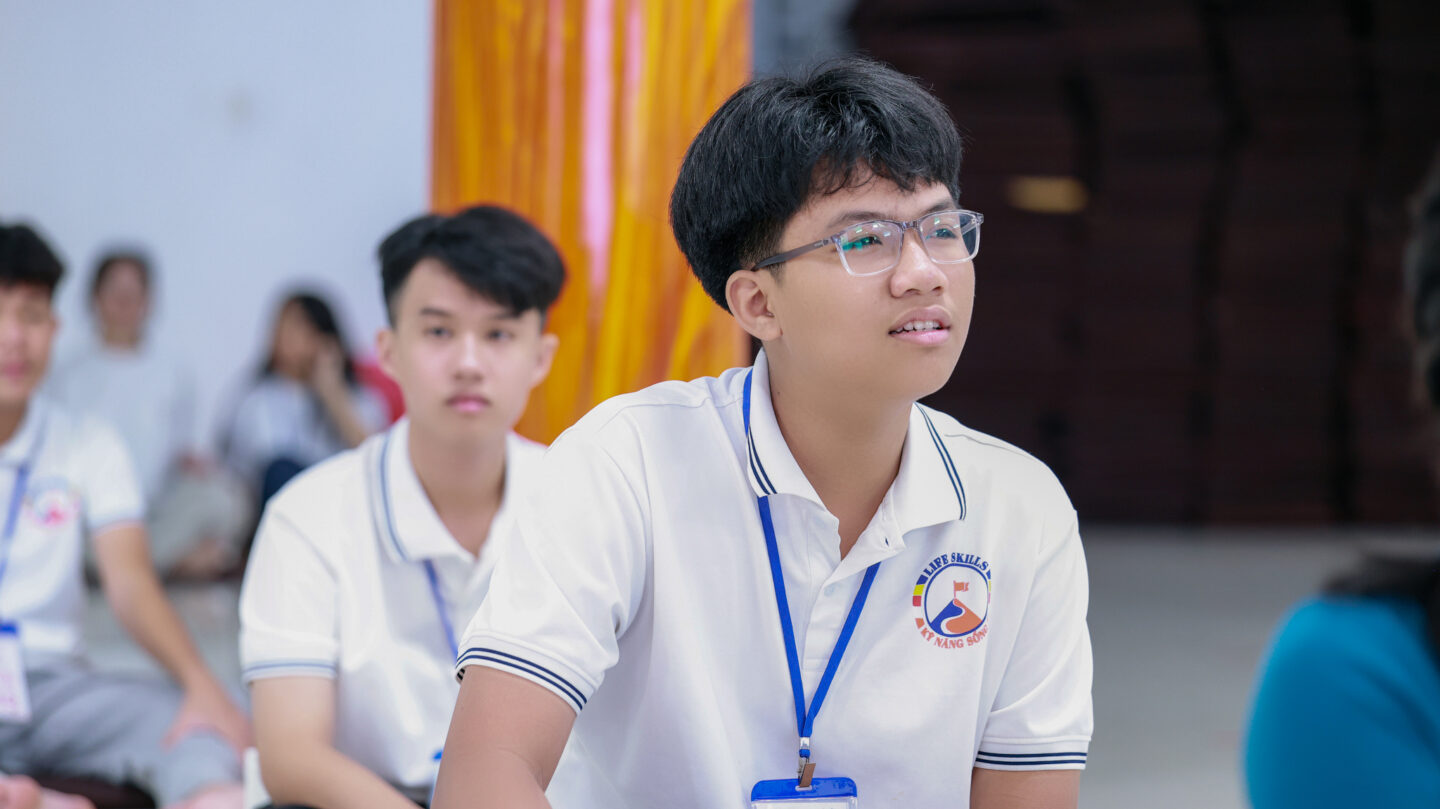 giao luu mc quynh huong 15
