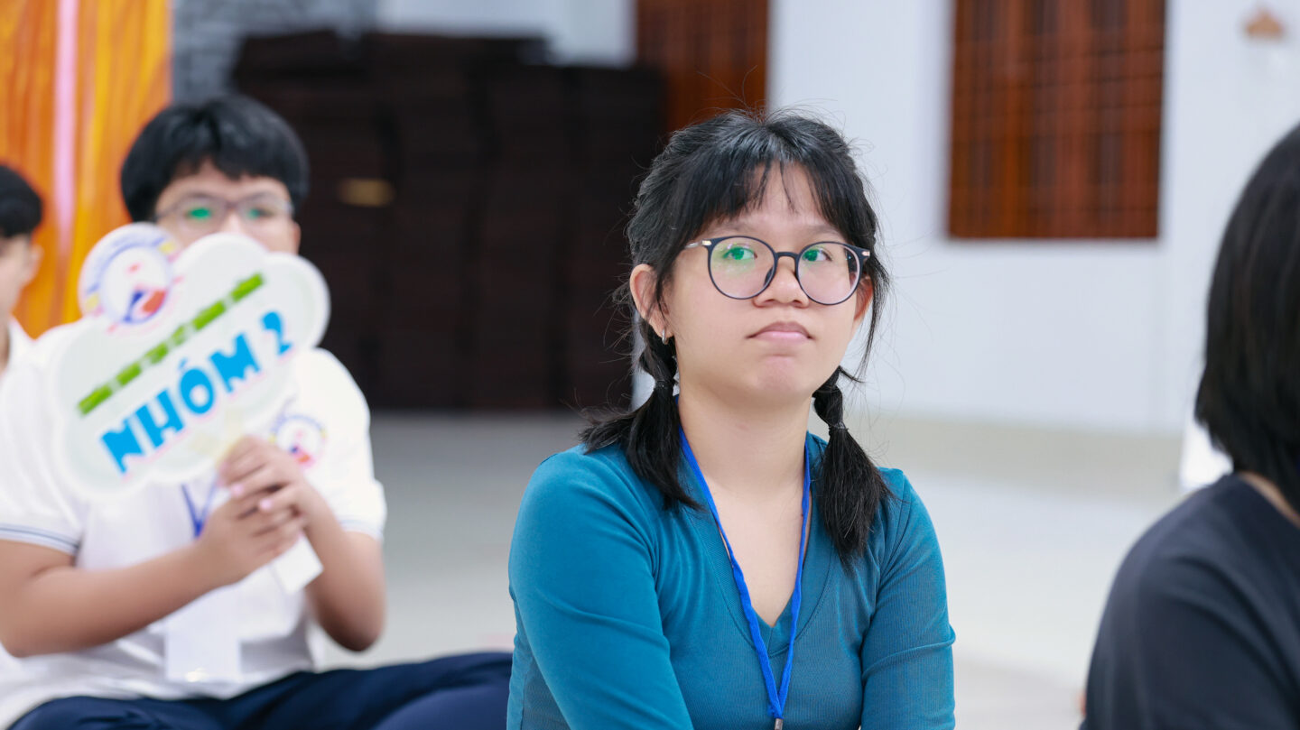 giao luu mc quynh huong 18