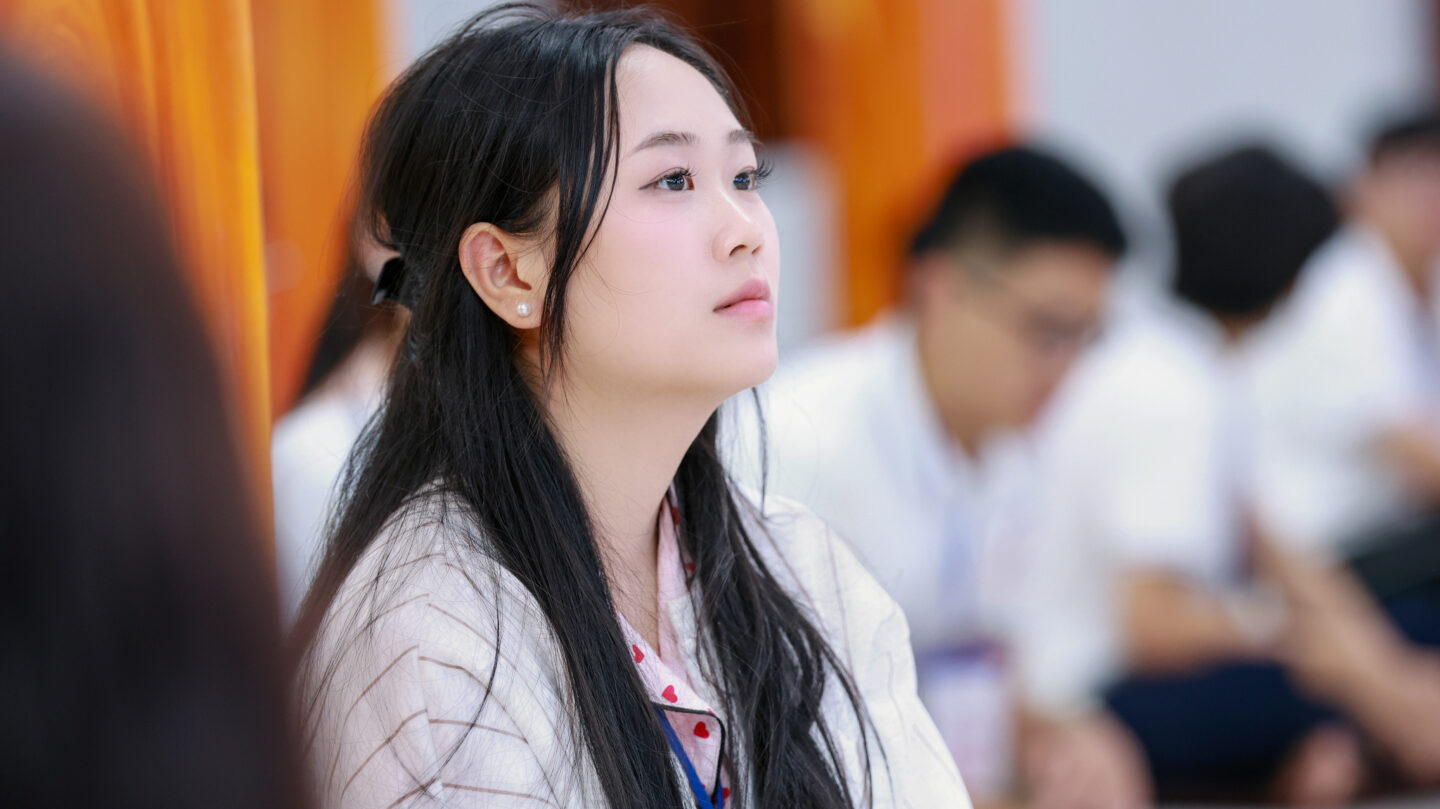 giao luu mc quynh huong 28
