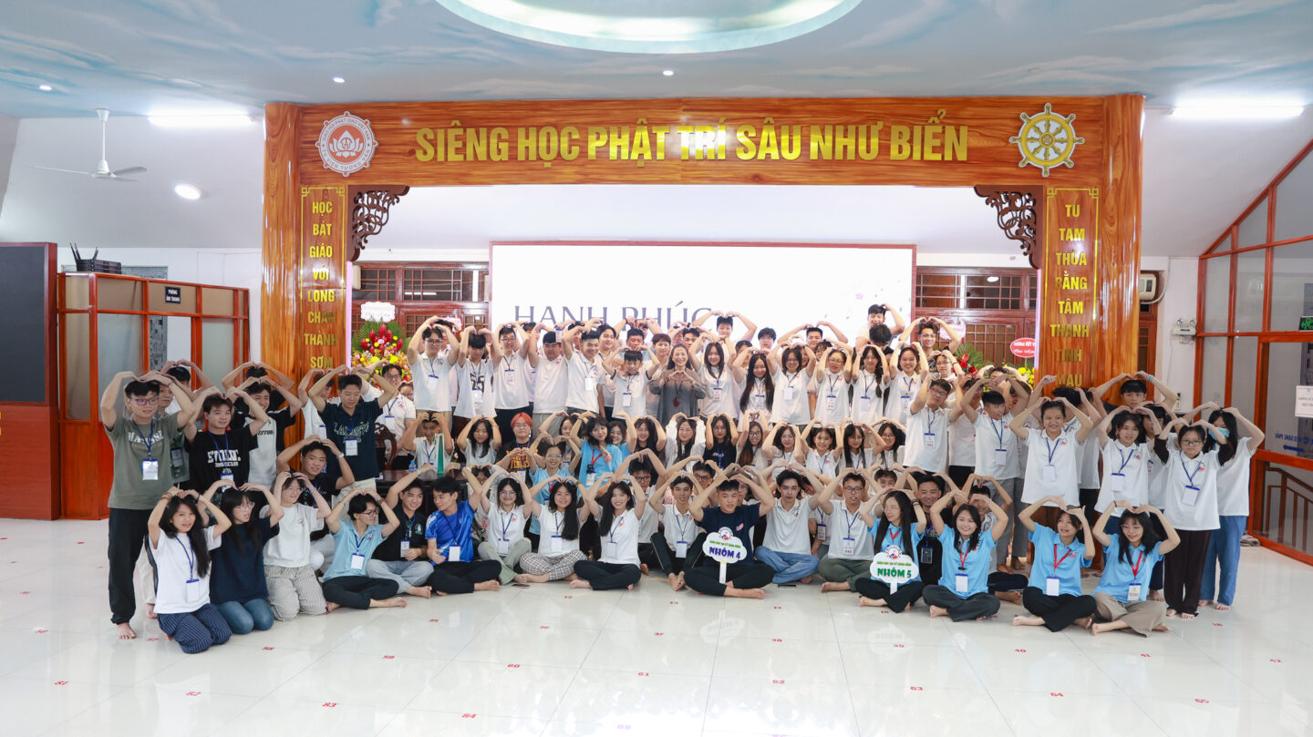 giao luu mc quynh huong 36