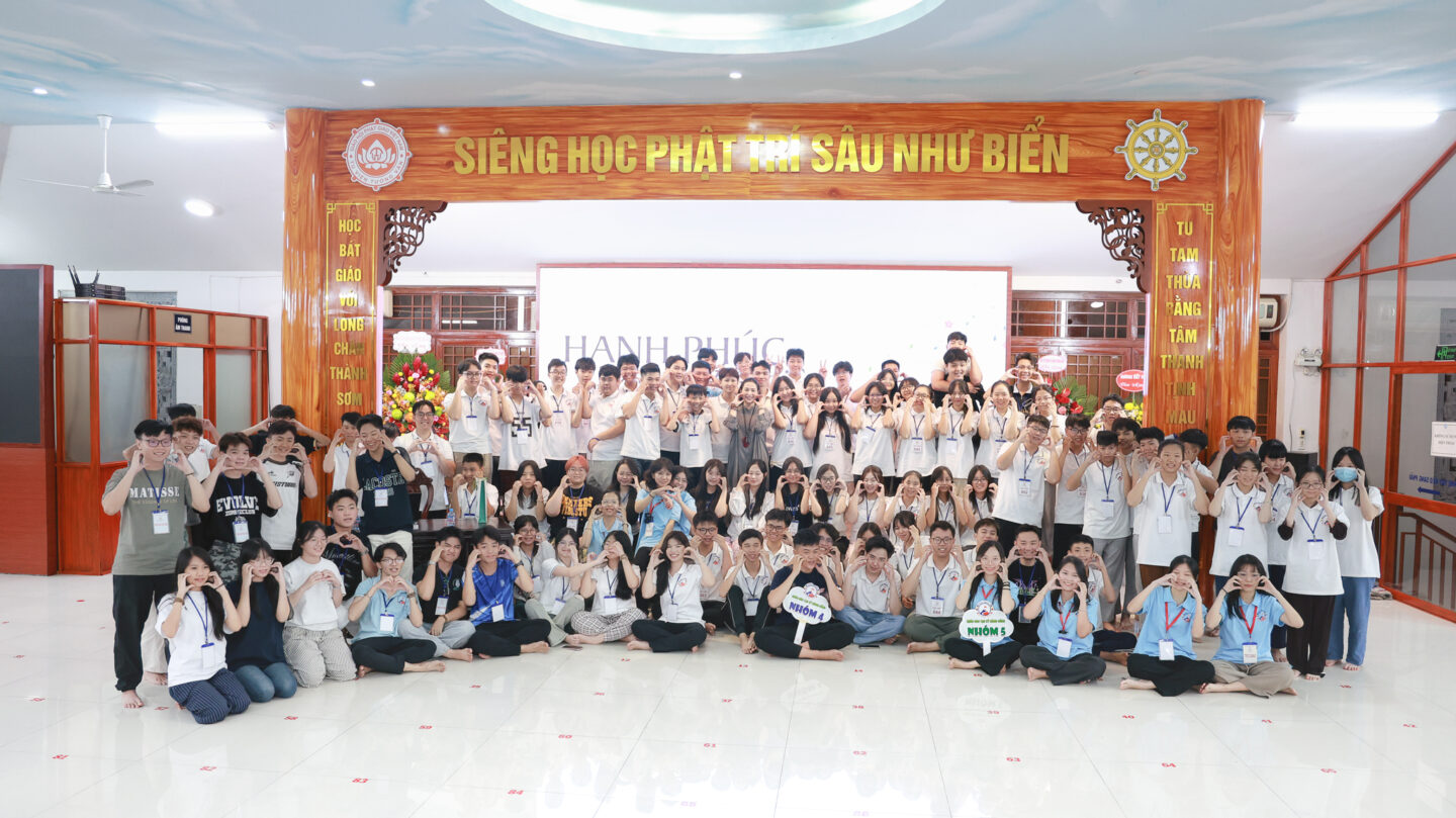 giao luu mc quynh huong 37